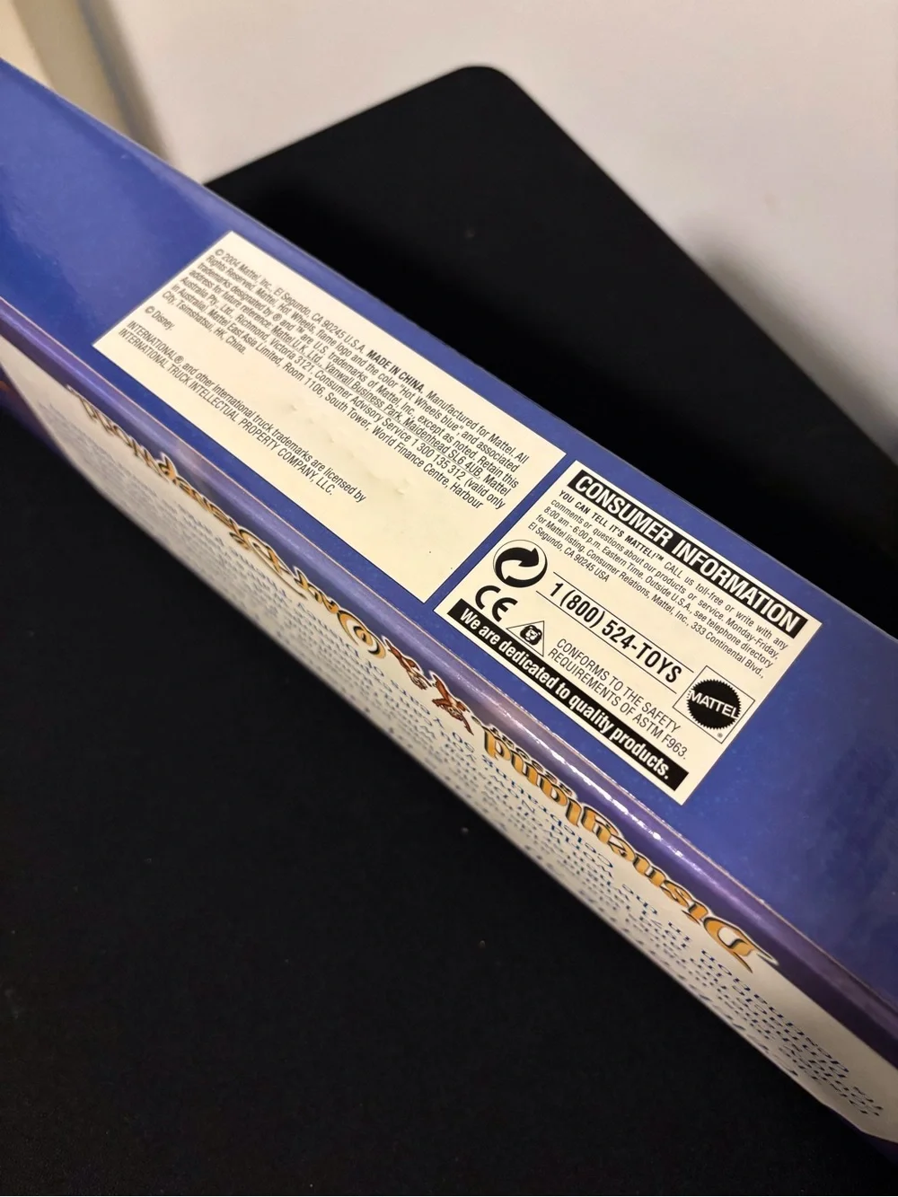 Hot Wheels Disney Disneyland Walt Disney World Semi Truck Diecast NIB